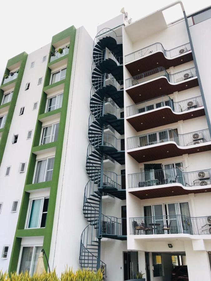 Premier Executive Apartment - The Ivy, East Legon Аккра Екстер'єр фото